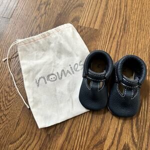 Nomies leather t-strap baby booties, NWT, navy blue size 2